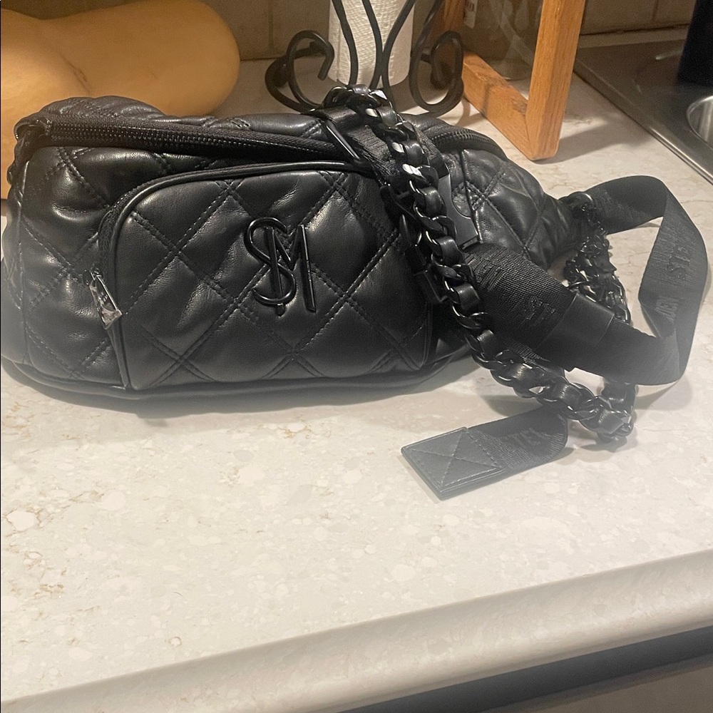 Steve Madden Black Quilted Shoulder Bag